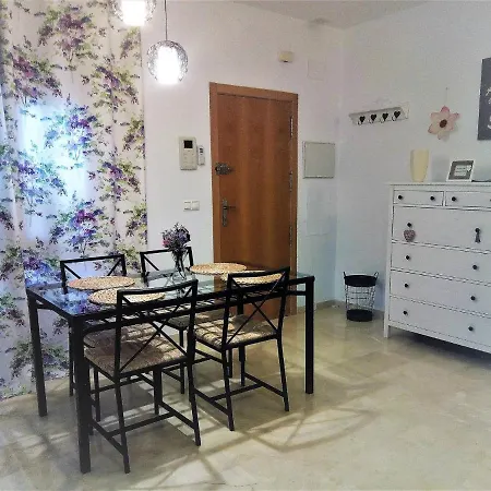 Elegant In Old Helmet Apartmán